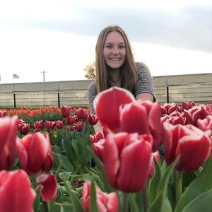 Meet your Posher, Hannah